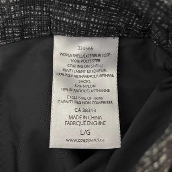 Avia Textured Black Mini Skirt - Picture 5 of 6